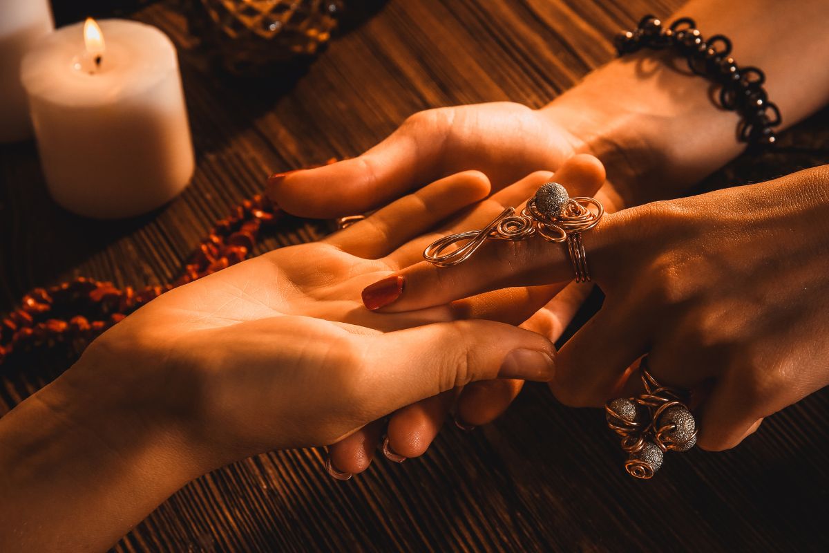 best tarot card reader in dehradun